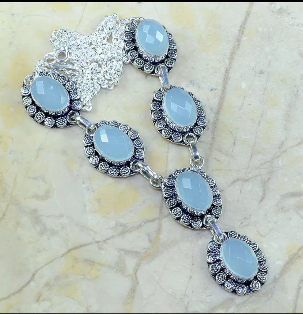 Silver chalcedony
