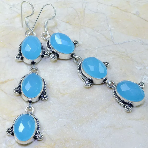 Silver and chalcedony