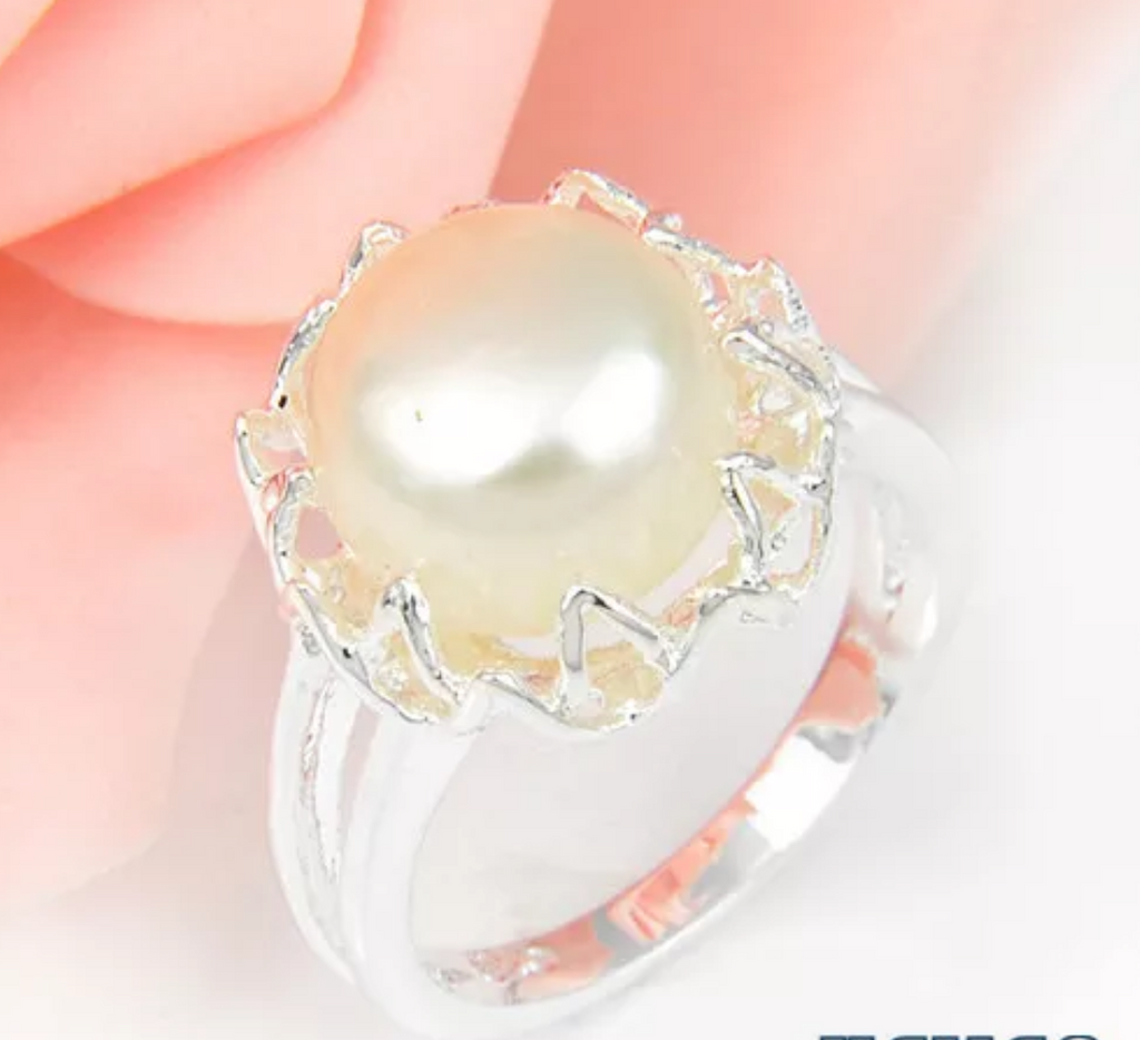 silver, pearl ring size 8