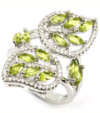 Silver, peridot size 7