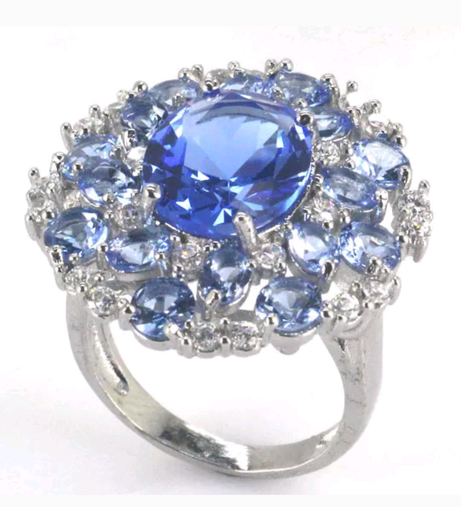 Silver, tanzanite size 9.5