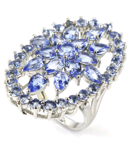 Silver, tanzanite size 6