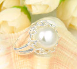 Silver, natural pearl size 8
