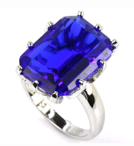 Silver, blue sapphire quartz size 7.5