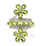 Silver, peridot size 8