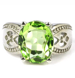 Silver, green tsavorite size 8