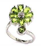 Silver, peridot size 10.5