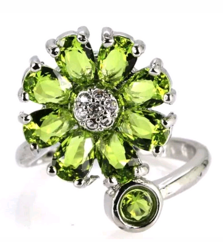 Silver, peridot size 10.5