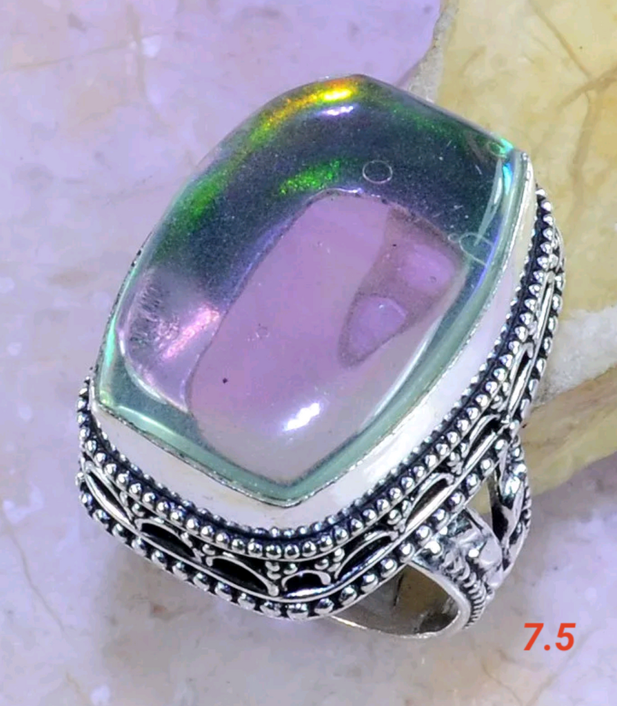 Rainbow topaz 7.5