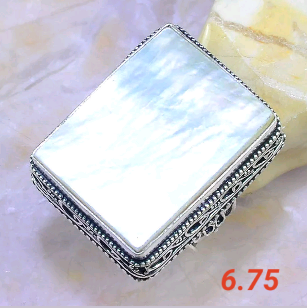 Mother of pearl size 6.75