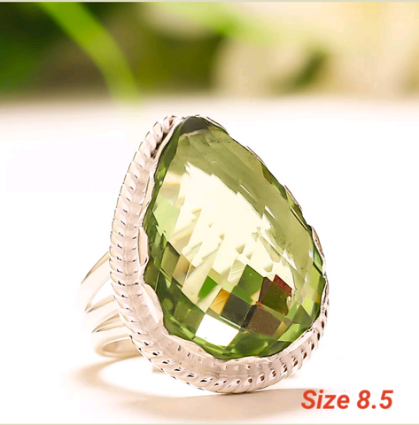 Silver, green amethyst 8.75