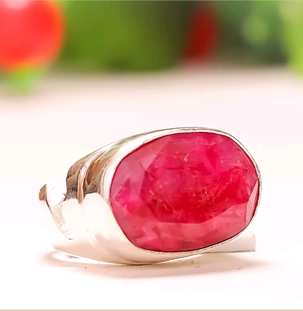 Silver, natural ruby size 7
