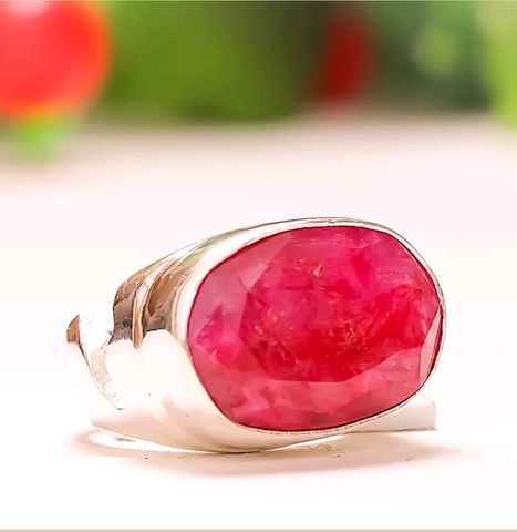 Silver, natural ruby size 7