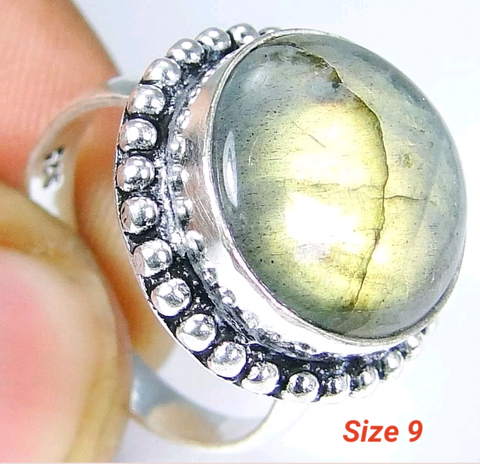 Silver, labradorite size 9