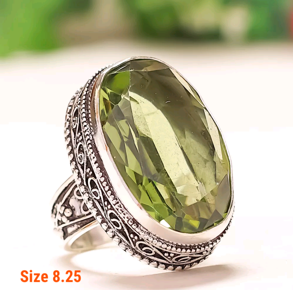 Silver, green amethyst size 8.25